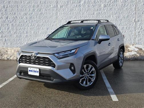 2022 Toyota RAV4 XLE Premium