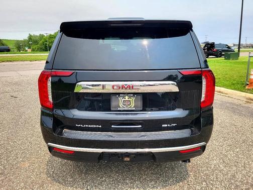 2021 GMC Yukon SLT