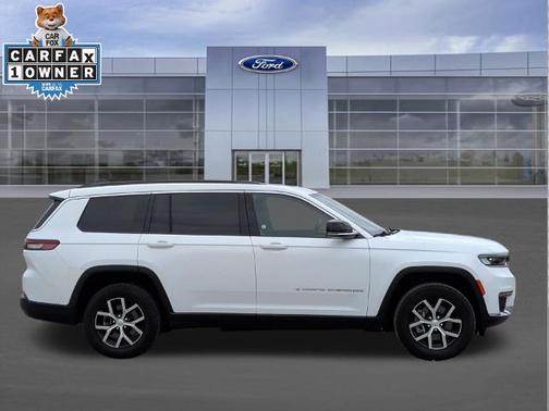 Bright White Clearcoat 2024 Jeep Grand Cherokee LIMITED