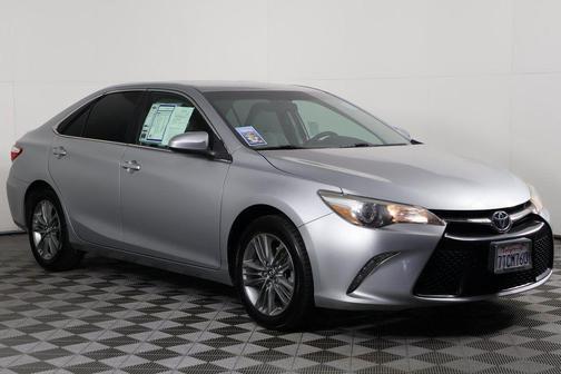 2016 Toyota Camry SE