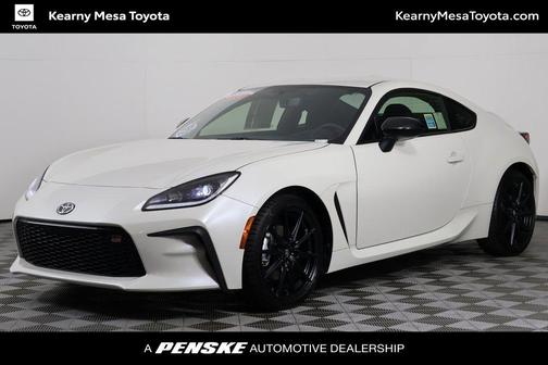 2025 Toyota GR86 Premium