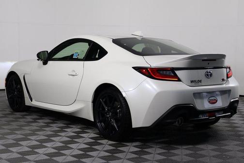 2025 Toyota GR86 Premium