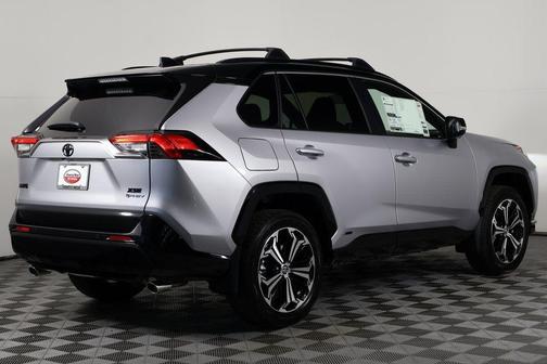 2025 Toyota RAV4 Hybrid SE