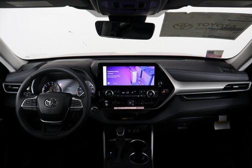 2025 Toyota Highlander XLE
