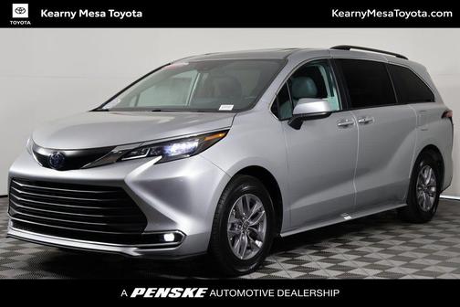 2024 Toyota Sienna XLE