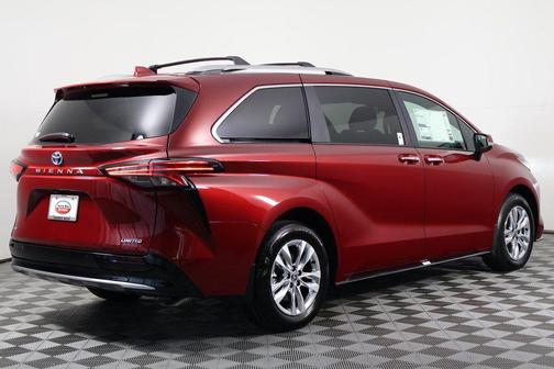 2025 Toyota Sienna Limited