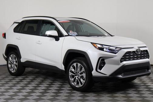 2025 Toyota RAV4 XLE Premium