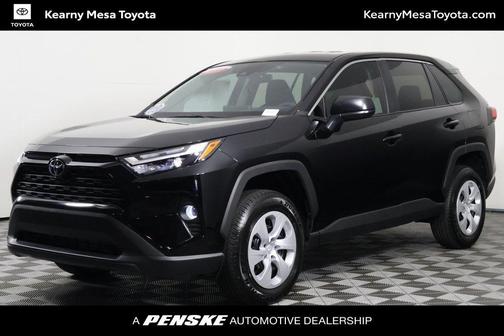 2025 Toyota RAV4 LE