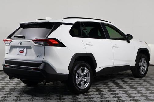 2025 Toyota RAV4 Hybrid LE