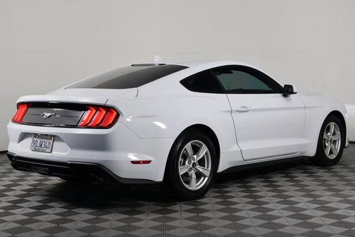 2022 Ford Mustang EcoBoost