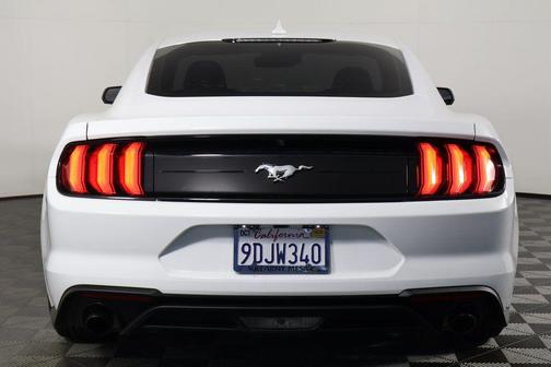 2022 Ford Mustang EcoBoost