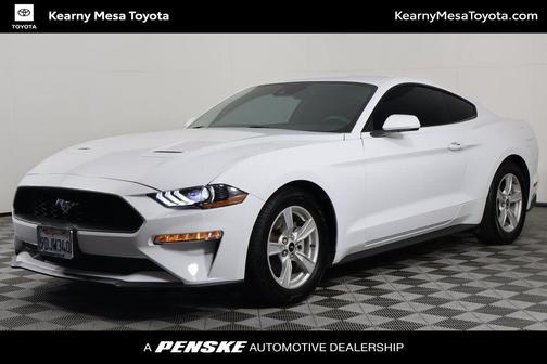 2022 Ford Mustang EcoBoost