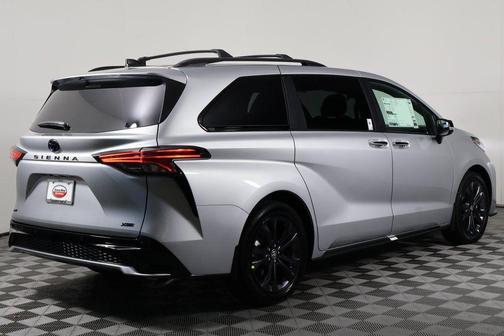 2025 Toyota Sienna XSE 7 Passenger