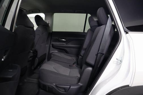 2026 Toyota Highlander LE