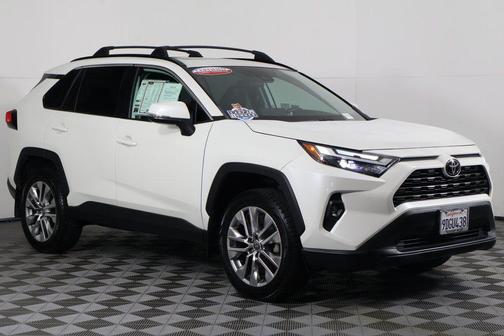 2022 Toyota RAV4 XLE Premium