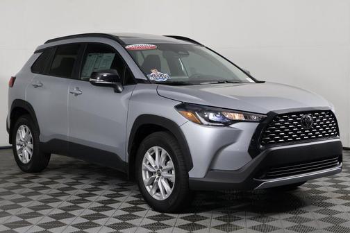 2025 Toyota Corolla Cross LE