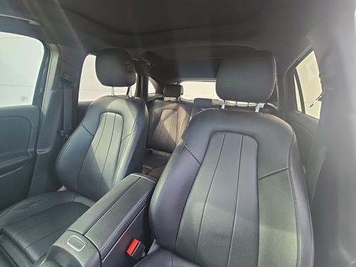 2021 Mercedes-Benz GLA 250 Base