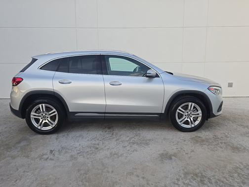 2021 Mercedes-Benz GLA 250 