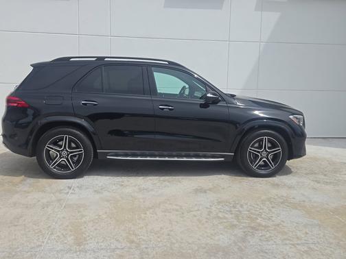 2026 Mercedes-Benz GLE 450e 