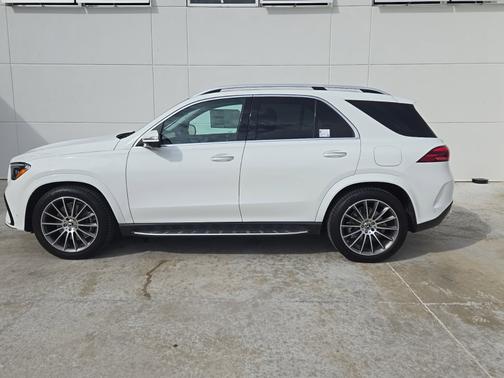 2026 Mercedes-Benz GLE 450e 
