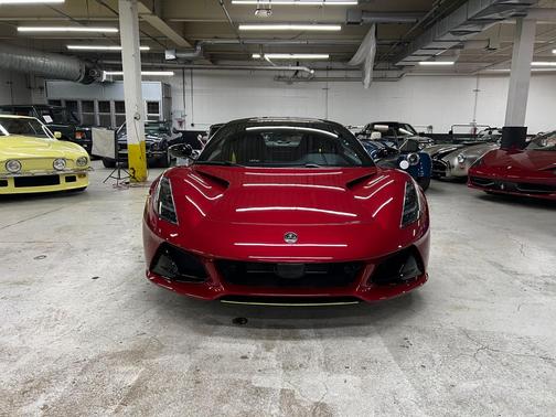 2026 Lotus Emira V6 SE Racing Line