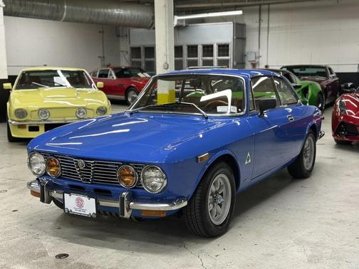 1974 Alfa Romeo GTV 