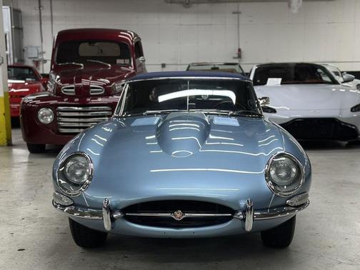 1963 Jaguar E-Type 