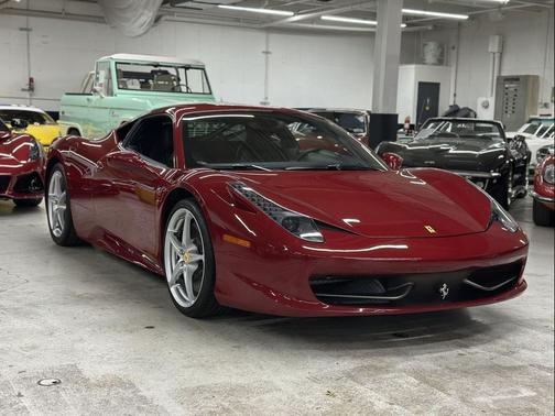 2010 Ferrari 458 Italia Base