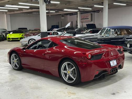 2010 Ferrari 458 Italia Base
