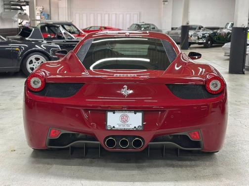 2010 Ferrari 458 Italia Base