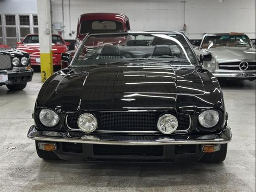 1986 Aston Martin Volante Base