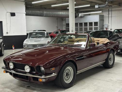 1985 Aston Martin Volante 