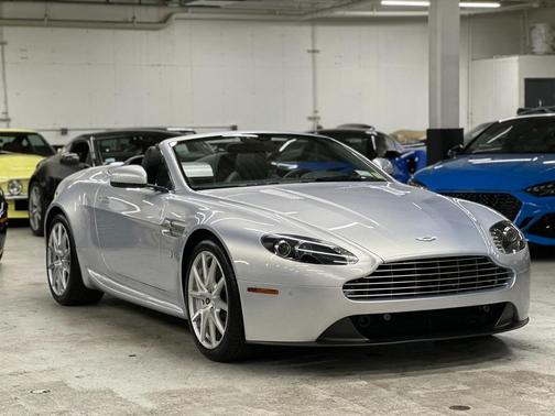 Silver 2015 Aston Martin V8 Vantage Base