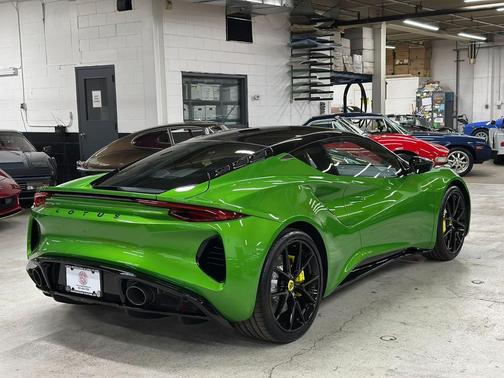 2026 Lotus Emira Turbo SE