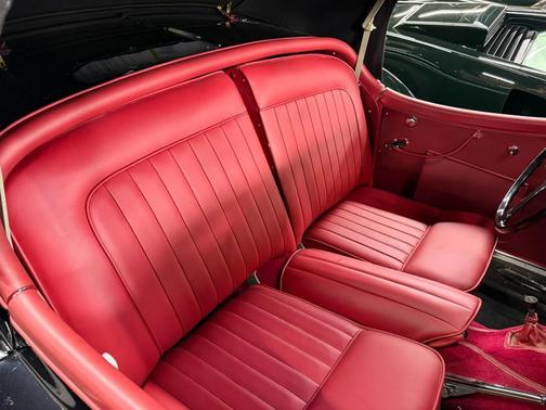 1955 Jaguar XK 140 Base