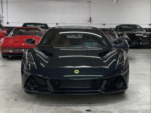 2025 Lotus Emira V6
