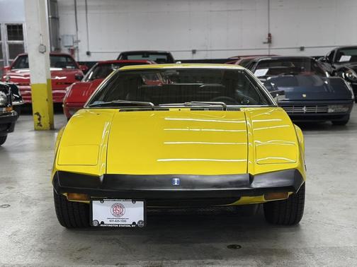 1974 DeTomaso Pantera Coupe