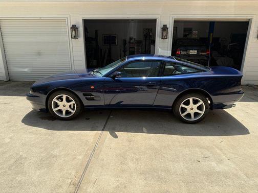 1993 Aston Martin Virage