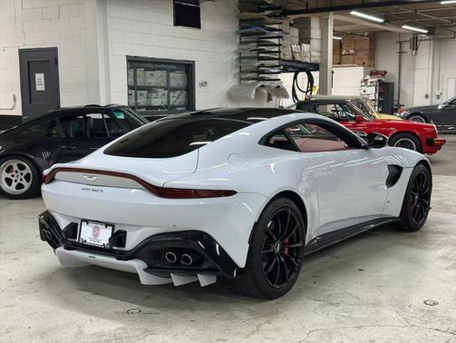 2019 Aston Martin Vantage