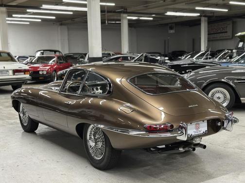 1962 Jaguar E-Type 
