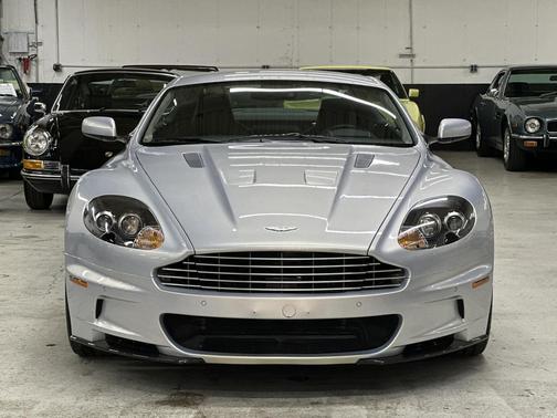 Lightning Silver 2009 Aston Martin DBS Coupe