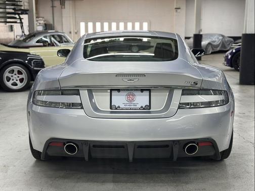 Lightning Silver 2009 Aston Martin DBS Coupe