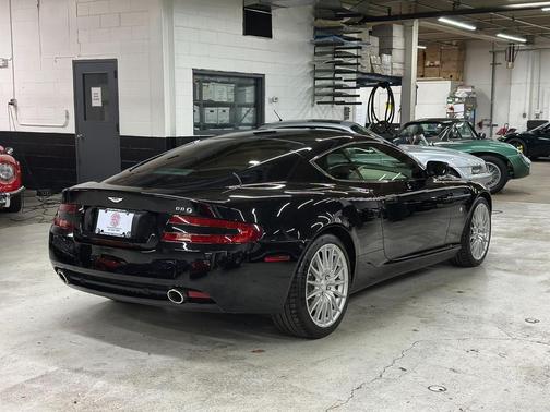 2007 Aston Martin DB9 Base