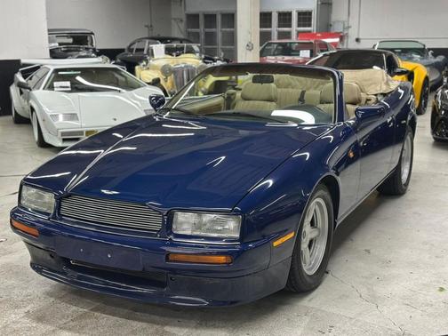 1993 Aston Martin Virage Base