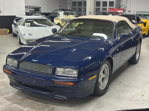 1993 Aston Martin Virage Base