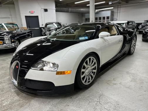 2008 Bugatti Veyron Coupe
