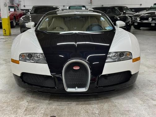 2008 Bugatti Veyron Coupe