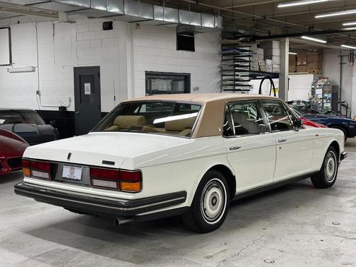 1988 Rolls-Royce Silver Spirit 