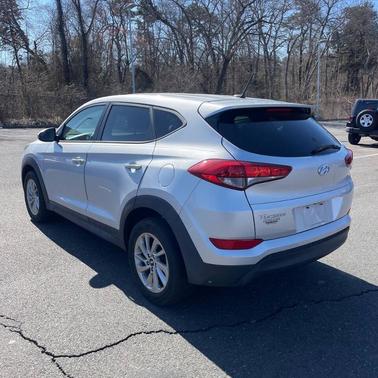 Molten Silver 2017 Hyundai TUCSON SE