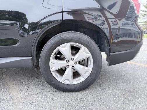 Crystal Black Silica 2016 Subaru Forester 2.5i Limited